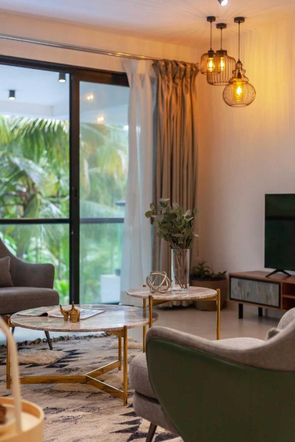 Villa Sereno By Stayvista - An Elegant And Entertaining Retreat Featuring A Swimming Pool, Outdoor Jacuzzi, Modern Interiors, And A Snooker Table Alībāg Exteriér fotografie
