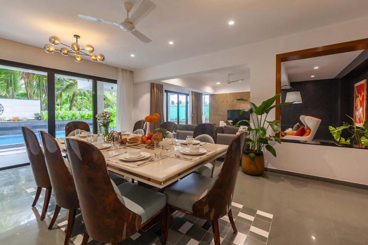 Villa Sereno By Stayvista - An Elegant And Entertaining Retreat Featuring A Swimming Pool, Outdoor Jacuzzi, Modern Interiors, And A Snooker Table Alībāg Exteriér fotografie